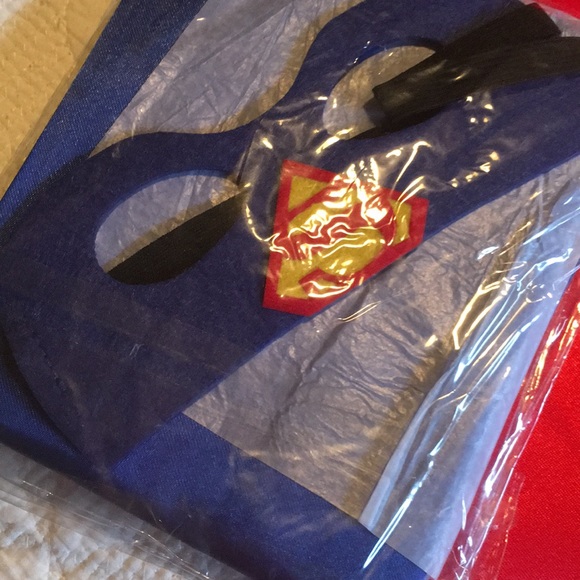 Superhero capes w masks - Picture 2 of 5